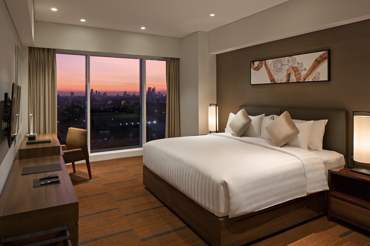 Oakwood Hotel & Residence Surabaya Ngoại thất bức ảnh