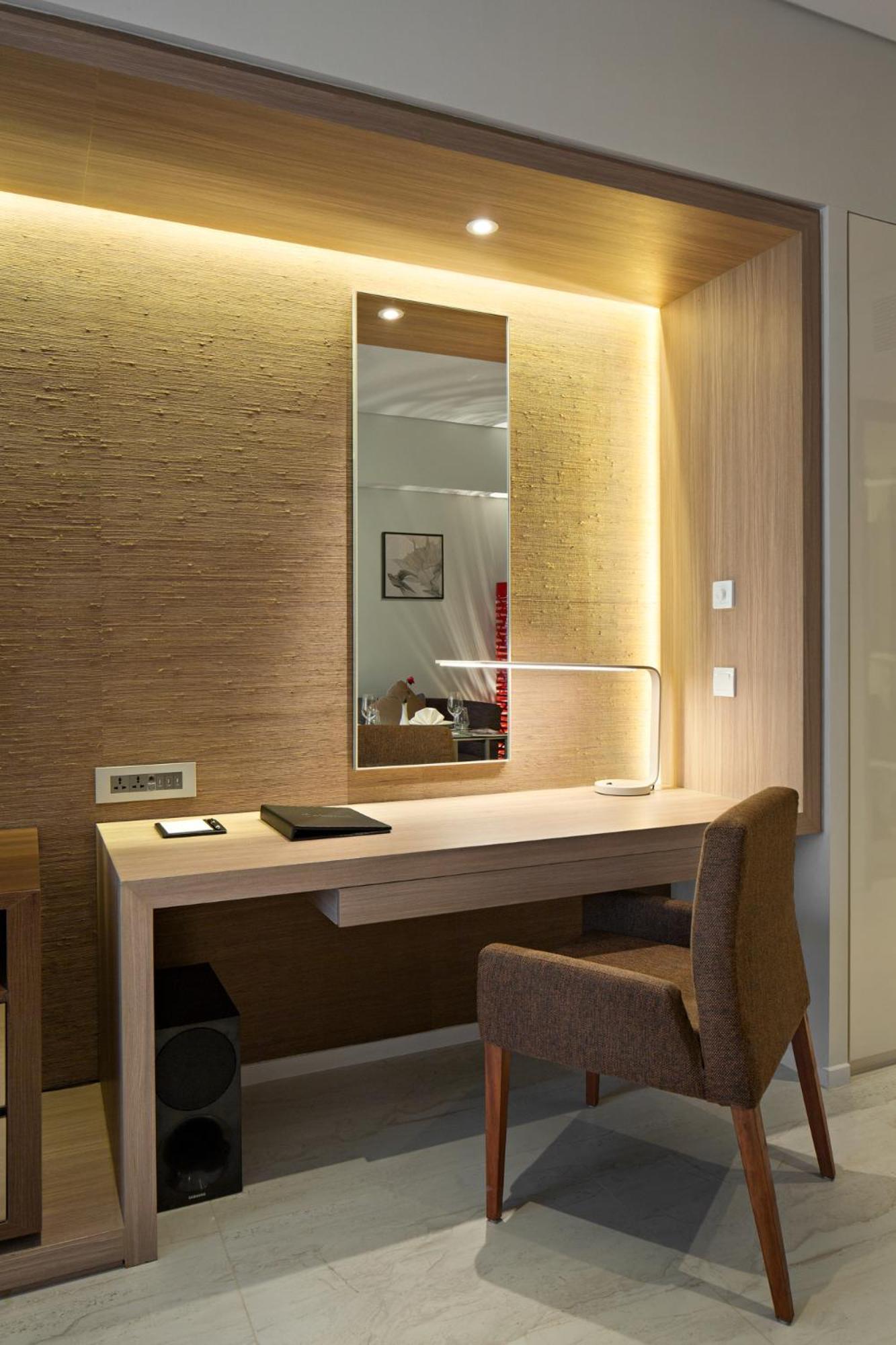 Oakwood Hotel & Residence Surabaya Ngoại thất bức ảnh